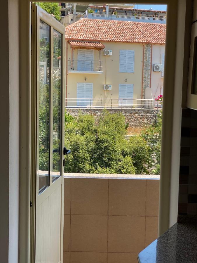 88 Apartment Himarë Eksteriør billede