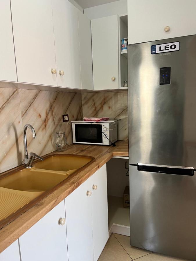 88 Apartment Himarë Eksteriør billede