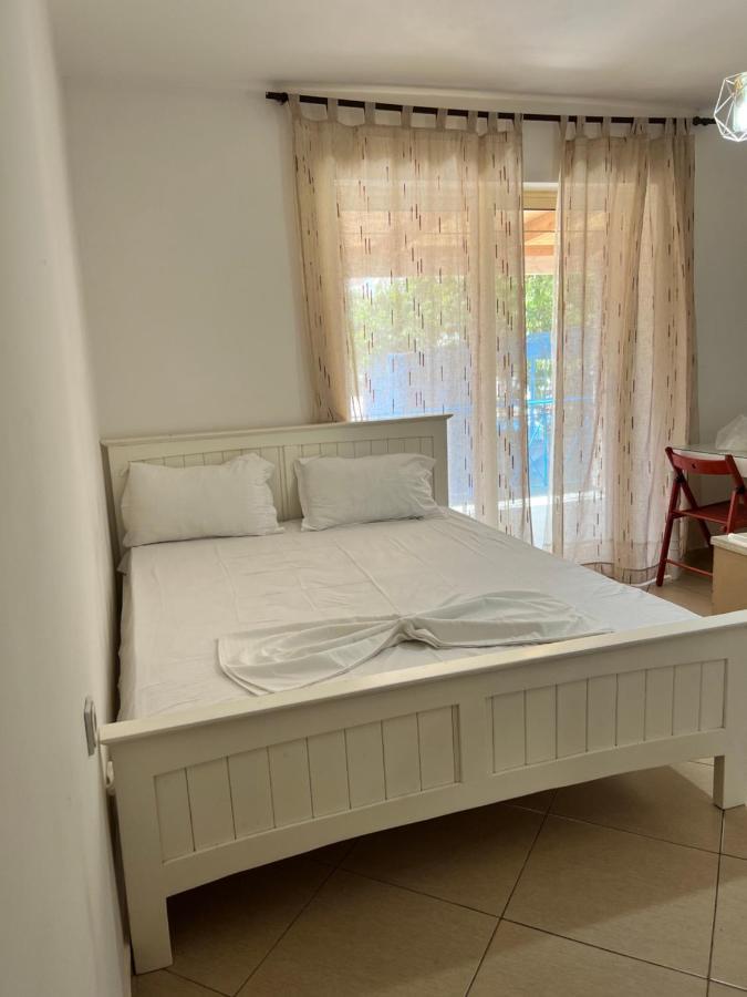 88 Apartment Himarë Eksteriør billede